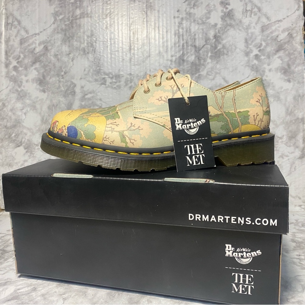 Dr Martens NIB museum 1461 Fugi, the Met